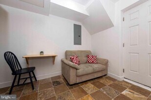 514 Hobart Pl NW in Washington, DC - Building Photo