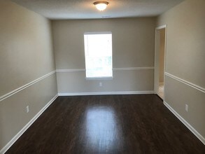 223 Longleaf Cir in Pooler, GA - Building Photo - Building Photo