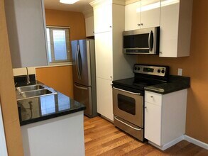 1675 Whitwood Ln, Unit one in Campbell, CA - Foto de edificio - Building Photo