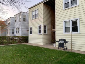 4915 Hull St in Skokie, IL - Building Photo - Building Photo