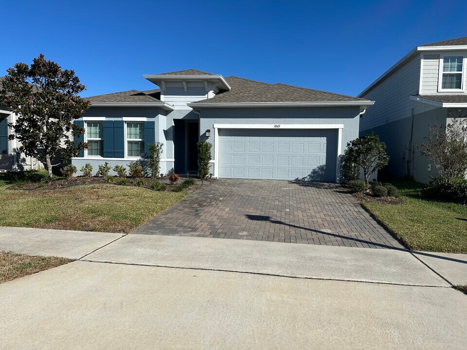 3045 Lake Tahoe Ave in DeLand, FL - Building Photo