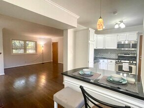 3660 Peachtree Rd-Unit -J6 in Atlanta, GA - Building Photo - Building Photo