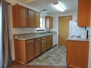1301 W King St in Yakima, WA - Building Photo - Building Photo