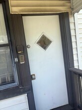 5117 Gwynn Oak Ave, Unit 3 in Baltimore, MD - Building Photo - Building Photo