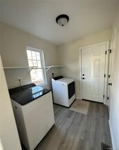 5 Cooper Ave in Huntington Station, NY - Building Photo - Building Photo
