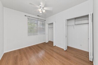 301 W Goethe St in Chicago, IL - Foto de edificio - Building Photo