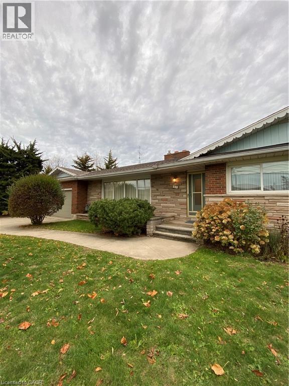 232 McNeilly Rd in Hamilton, ON - Building Photo - Building Photo