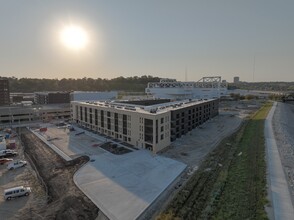 The Helm in Kansas City, KS - Building Photo - Building Photo