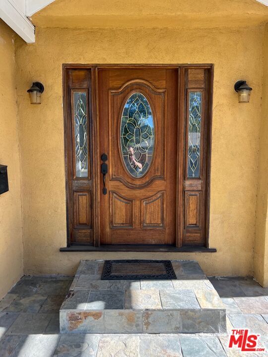 17844 Hartland St in Los Angeles, CA - Building Photo - Building Photo