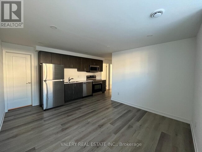 4263 Fourth Ave in Niagara Falls, ON - Building Photo - Building Photo