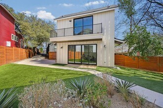 907 Redd St in Austin, TX - Building Photo - Building Photo