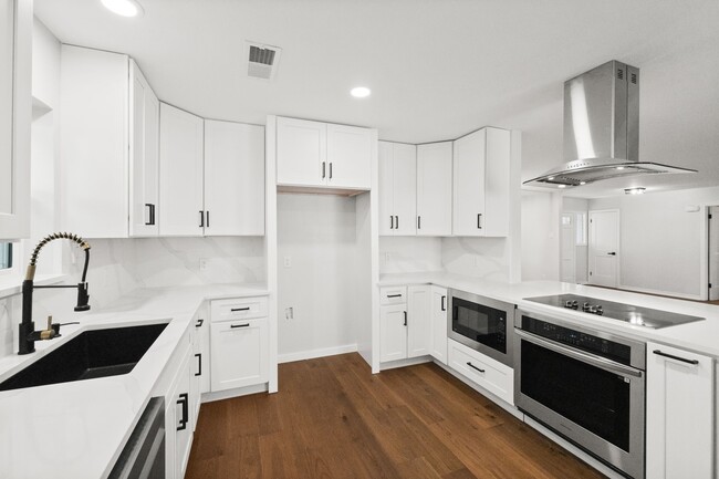 property at 2535 Southwick St