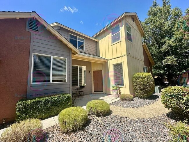 property at 5658 Hunting Creek Way