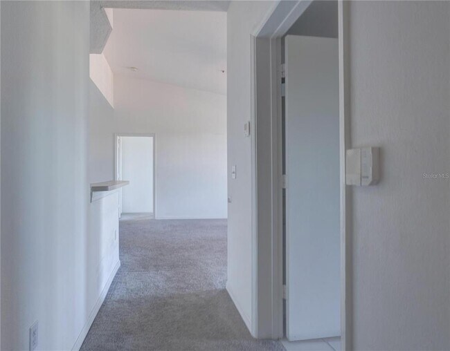 5566 Metrowest Blvd in Orlando, FL - Building Photo - Building Photo