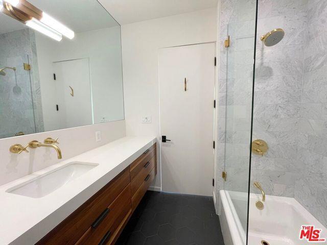 property at 3452 Grand View Blvd