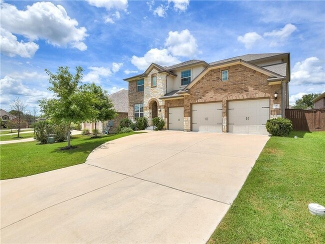 137 Nantucket Cir in Austin, TX - Foto de edificio - Building Photo