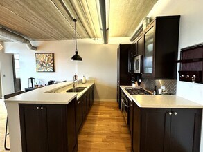 10 S Dunton Ave, Unit 204 in Arlington Heights, IL - Building Photo - Building Photo