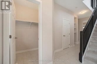 722 Quilter Row in Ottawa, ON - Building Photo - Building Photo