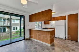 5660 SW 180th Ave in Beaverton, OR - Building Photo - Building Photo