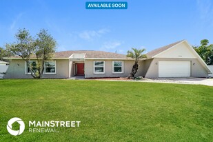 1725 SW 2nd Pl in Cape Coral, FL - Building Photo
