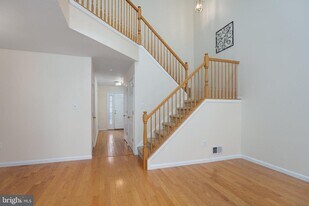 610 Bollen Ct in Pennington, NJ - Building Photo