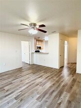 3201 Royal Crest Dr in Fort Worth, TX - Building Photo - Building Photo