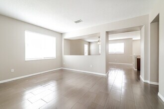 2053 Bearing Ln in Kissimmee, FL - Building Photo - Building Photo
