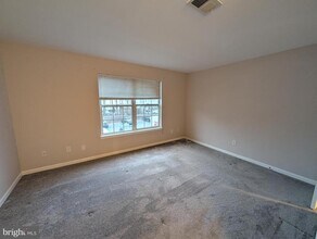 12110 Green Ledge Ct in Fairfax, VA - Building Photo - Building Photo