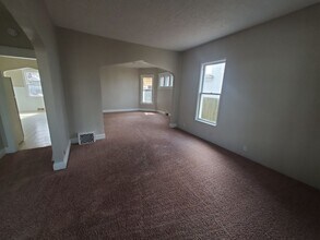 1714 17th Ave in Moline, IL - Foto de edificio - Building Photo