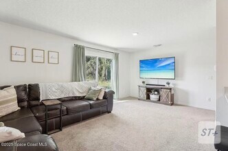 982 Pyracantha St NW in Palm Bay, FL - Building Photo - Building Photo