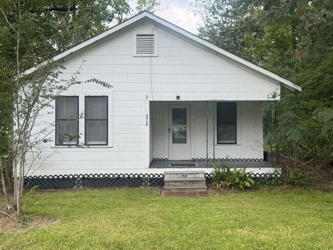 property at 212 Shannon St