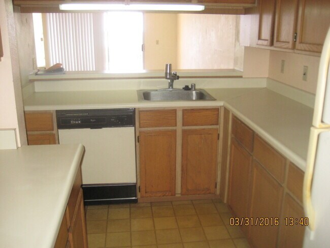 property at 98-945-945 Moanalua Rd