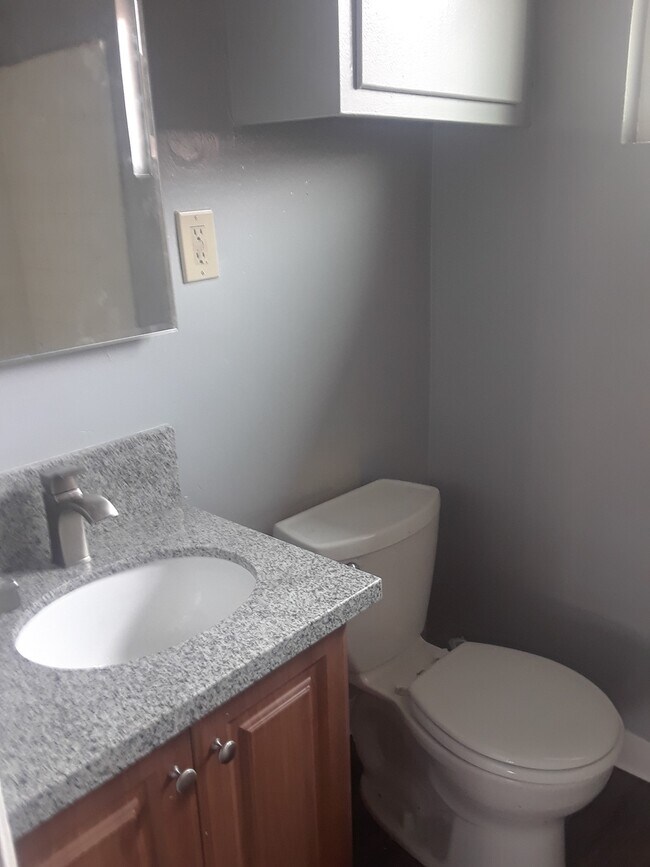 4750 W Broadway in Hawthorne, CA - Foto de edificio - Building Photo