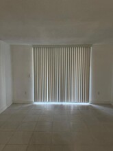 1820 N Lauderdale Ave, Unit 3106 in North Lauderdale, FL - Foto de edificio - Building Photo