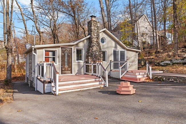 9 Sylvan Trail in Monroe, NY - Building Photo - Building Photo