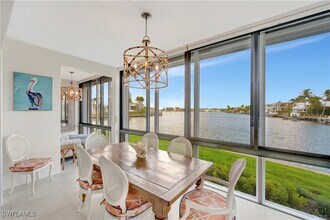 2258 Gulf Shore Blvd N in Naples, FL - Building Photo - Building Photo
