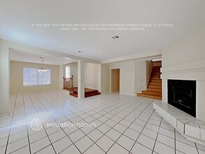 8336 Hollow Wharf Dr in Las Vegas, NV - Foto de edificio - Building Photo