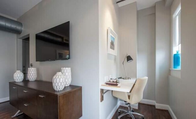 909 Texas Ave in Houston, TX - Building Photo - Building Photo