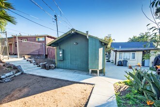 430-438 N Main St in Fallbrook, CA - Building Photo - Building Photo