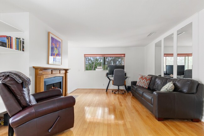 property at 3150 Avenida Topanga