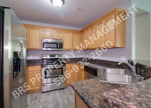 11391 N Woods Dr in Shelby Township, MI - Building Photo - Building Photo