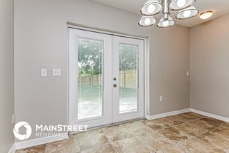 2753 Whispering Trails Dr in Winter Haven, FL - Foto de edificio - Building Photo