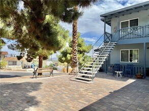 390 N 13th St in Las Vegas, NV - Building Photo - Building Photo