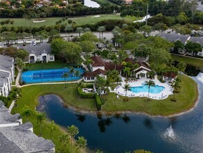 4460 NW 107th Ave in Doral, FL - Building Photo - Building Photo