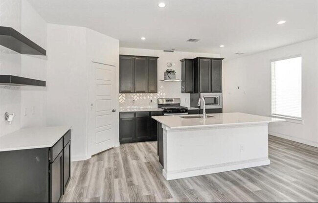 12312 Maria Heights Ct in Houston, TX - Building Photo - Building Photo