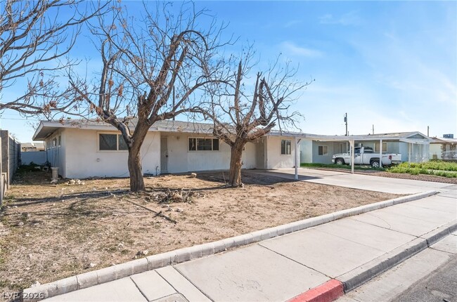 property at 1108 Tumbleweed Ave