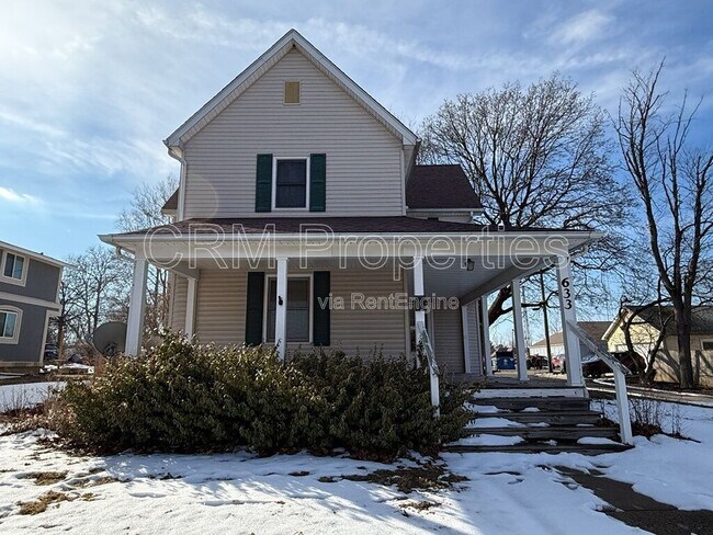 property at 633 1/2 S Main St