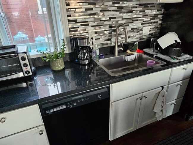 4333 Maryland Ave, Unit APT C in St. Louis, MO - Foto de edificio - Building Photo