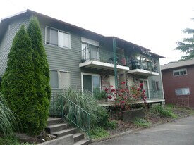 2883 SE Francis St, Unit 8