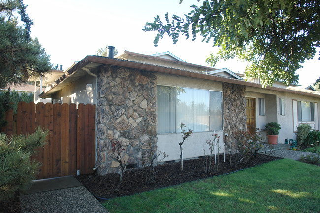 3804 Moorpark Ave in San Jose, CA - Building Photo - Building Photo